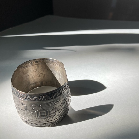 Vintage Kelly Waters Cuff Bracelet with Asian Scene - Picture 4 of 12